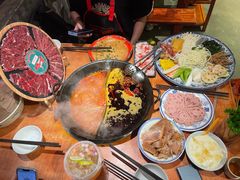 -周小明火锅(黑金冠社区店)