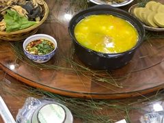 -三锅莊·牦牛肉火锅·香格里拉特色藏餐宴请餐厅(菱角塘路店)