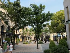 -比斯特上海购物村精品奥特莱斯