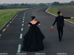 -经典婚纱摄影美学馆·私人定制