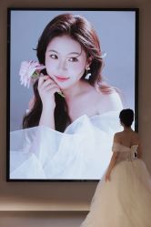 -乐派诗婚纱摄影