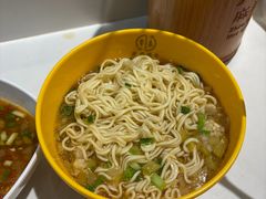 -周周辣年麻辣烫(振兴南路店)