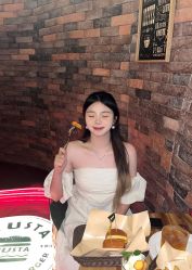 -花师傅专业手穿耳洞打耳洞穿孔