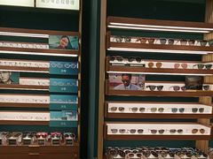 -LensCrafters亮视点(东方新天地店)