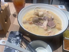 -谭仔米线(皇庭广场店)