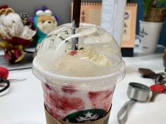 草莓奶香芝士星冰乐-星巴克(钦江路店)