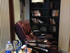 -喜鹊愉家酒店(郑州曼哈顿博览中心地铁站店)