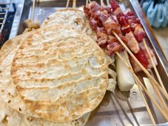 -哈尔滨小酒馆·鲜肉现穿自助烧烤(康新花园店)