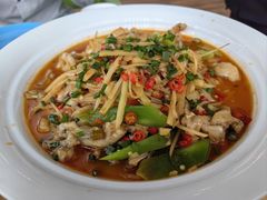 -渝信川菜 · 川味家常菜(财富购物中心店)