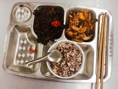 一楼素食窗口-复旦大学本部-食堂