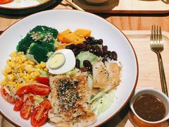-POKEE VIA&Brunch·维娅(重庆来福士店)