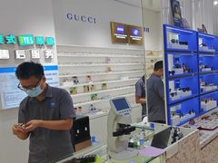-美式眼镜·授权蔡司.依视路.尼康.豪雅.明月(南翔印象城店)