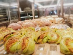 -奈雪的茶(亨特国际广场店)