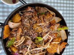 -撒拉人家.酸菜牦牛肉火锅