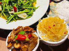 -雀舞云南菜(天津天河城购物中心店)