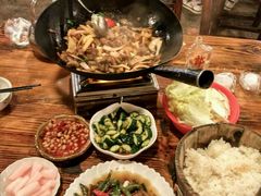 -富正毅三下锅·湘西韵味(天门山索道店)