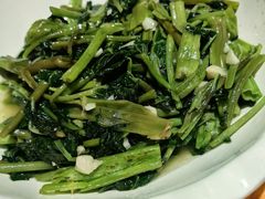 -琥珀老六龙虾(四里河店)