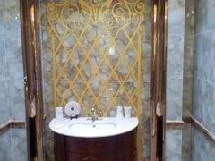 -万泰装饰(英雄山路店)