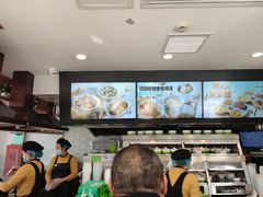 -老乡鸡(武汉中南梅苑小区地铁站店)