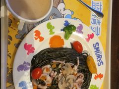 -蓝精灵乐园·世茂精灵之城主题乐园