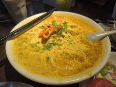 -大头虾越式风味餐厅(光明广场店)