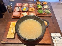 -银米·云南传统过桥米线(双廊黑金冠店)