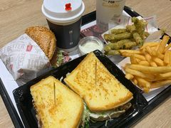 -The Habit Burger Grill 哈比特汉堡(爱琴海店)