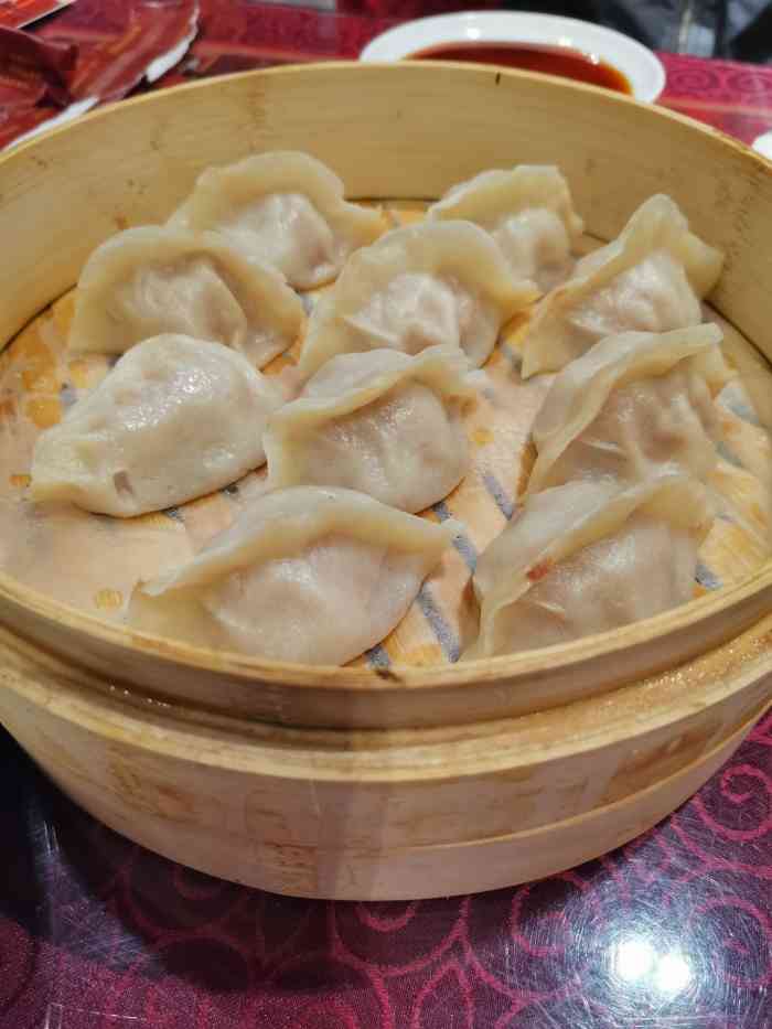 老边饺子馆(中街店)-"真的好难吃.徒有虚名.那个皮皮虾馅儿.