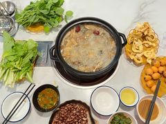 -蘑统田下·野生菌火锅