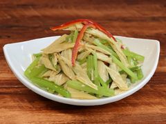 香芹鲜腐竹（豆黄金）-蝎王府羊蝎子(北大地店)