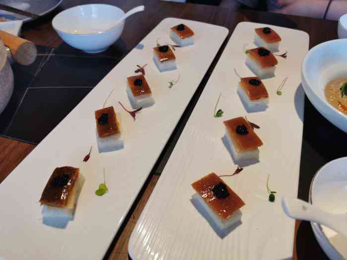 北京老铺烤鸭(万众国际店)-"来吃烤鸭的,但是被椒麻鸡惊艳到了![色].
