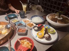 -六扇门潮汕牛肉火锅(BGC店)