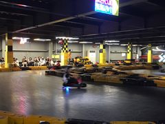 -极限PLAY运动娱乐新世界·团建派对表演休闲馆·室内高空游乐园