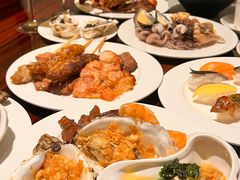 -广州万富希尔顿酒店·感趣自助餐厅·金秋蟹宴生蚝海鲜刺身