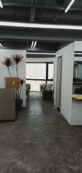 -宫铭烫发染发接发店