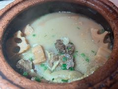 -霄汉牛三鲜湖北砂锅菜(万松园2店)