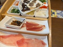 -芸南道·过桥米线(昆明老街旗舰店)