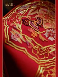 点击看大图 -GRACE KELLY婚纱与礼服(北京店)