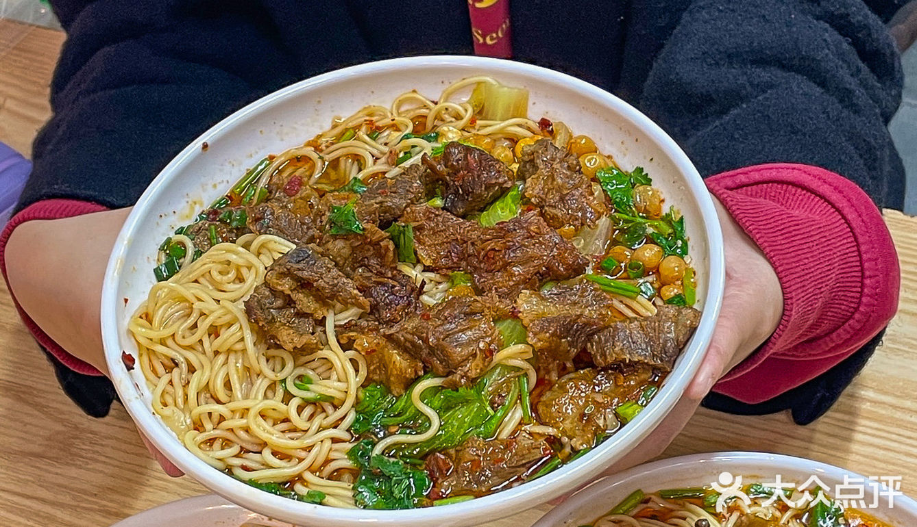 在福州！会反复去的巷子里的小破店！！贼拉好吃