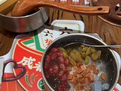 -成都你六姐·牛肉冒菜(信泰中心商场店)