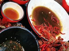 -虾弄弄海派小龙虾·牛羊蝎子火锅