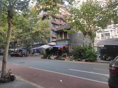 -青石桥花鸟鱼虫市场(叠翠城店)