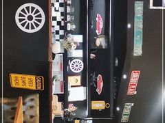 -汽车博物馆主题餐厅