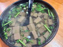 -莱莱小笼·乔艾