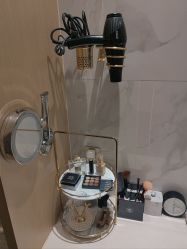 -香港倾城国际·美容美体中心