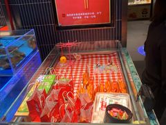-海底捞火锅(长宁路龙之梦店)