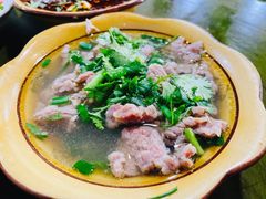 -小杨翘脚牛肉
