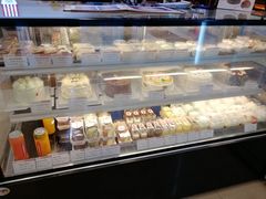面包甜点陈列柜-红宝石·鲜奶小方·海派西点房(浦三店)