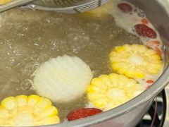 -八合里牛肉火锅(上海世茂广场店)