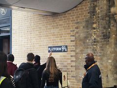 -九又四分之三站台